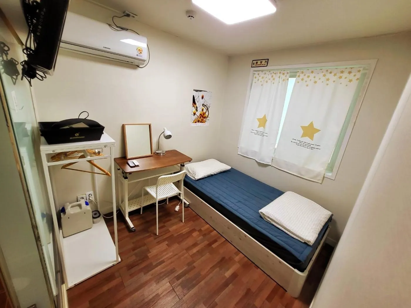 24 Guesthouse Sinchon Avenue Seoul Hostel