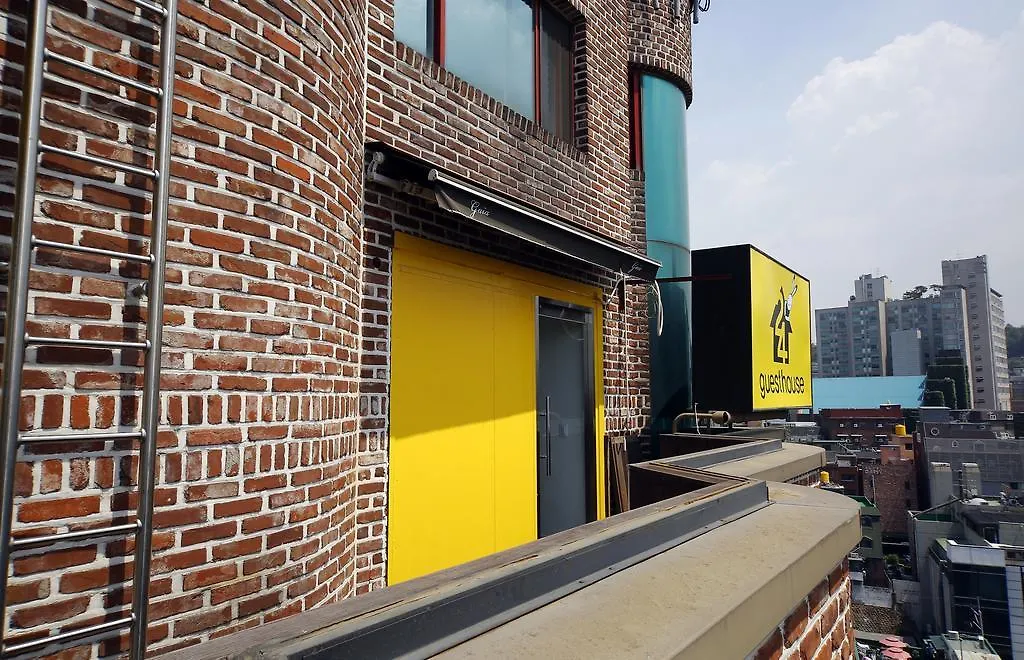 24 Guesthouse Sinchon Avenue Seoul Hostel
