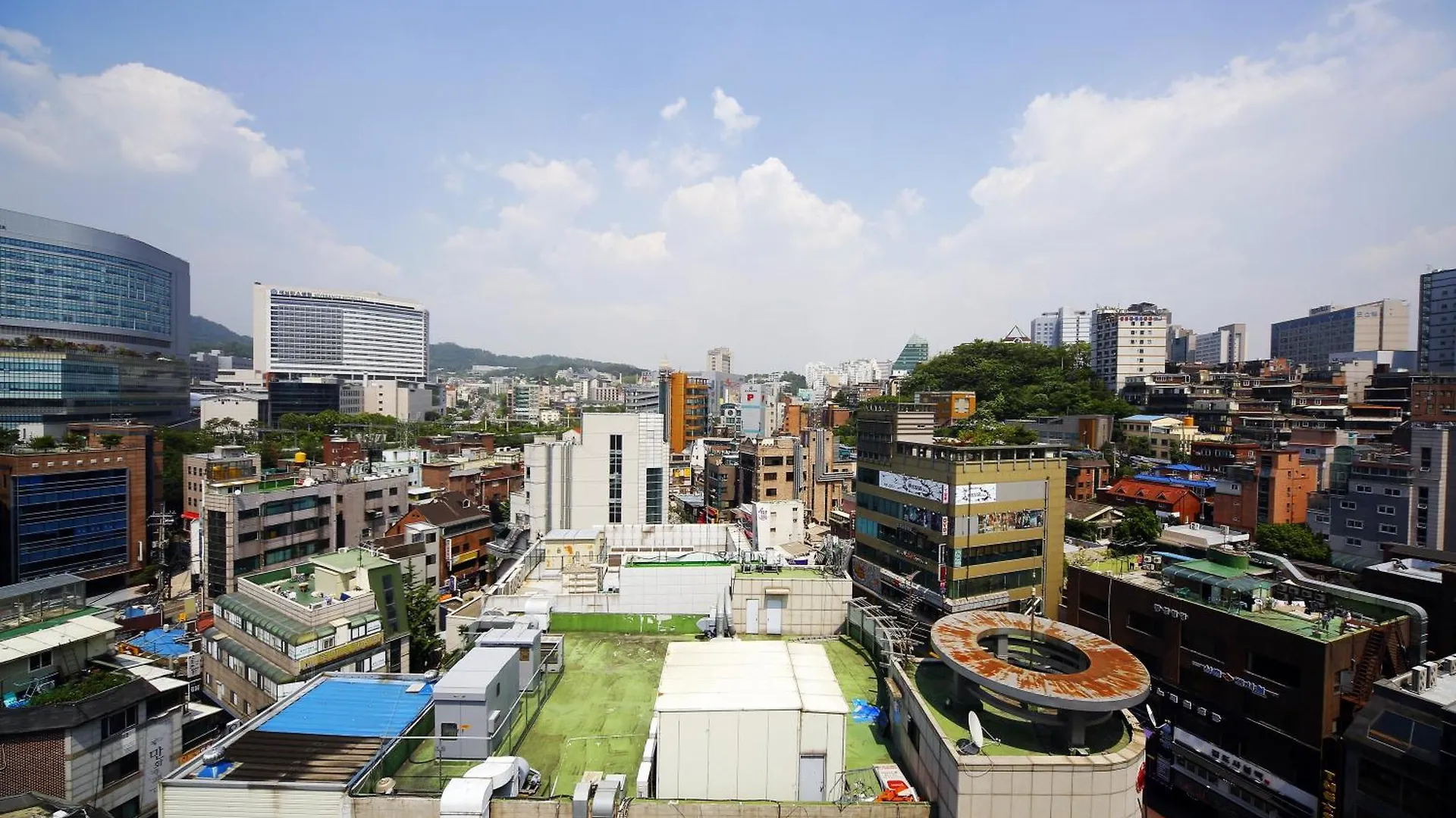 24 Guesthouse Sinchon Avenue Seoul Hostel