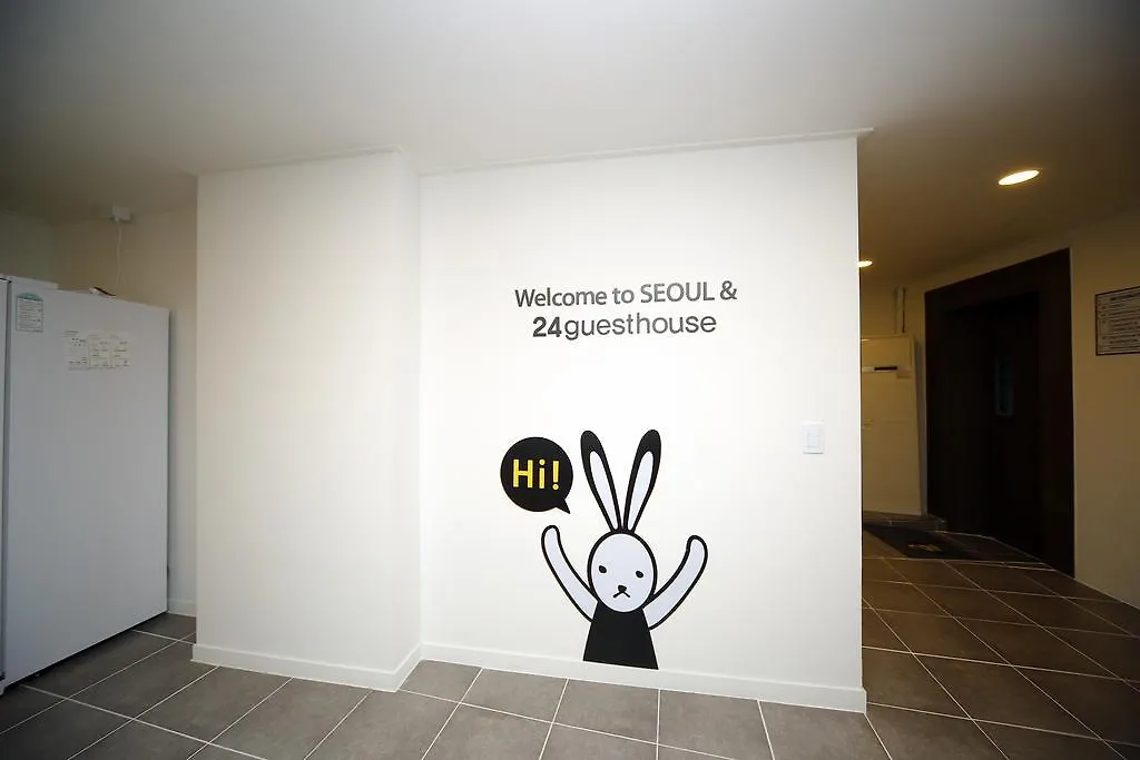 Hostel 24 Guesthouse Sinchon Avenue Seoul South Korea
