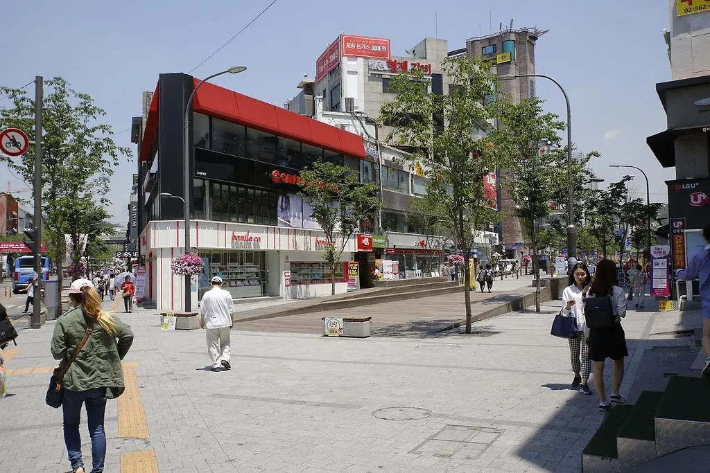 24 Guesthouse Sinchon Avenue Seoul Hostel