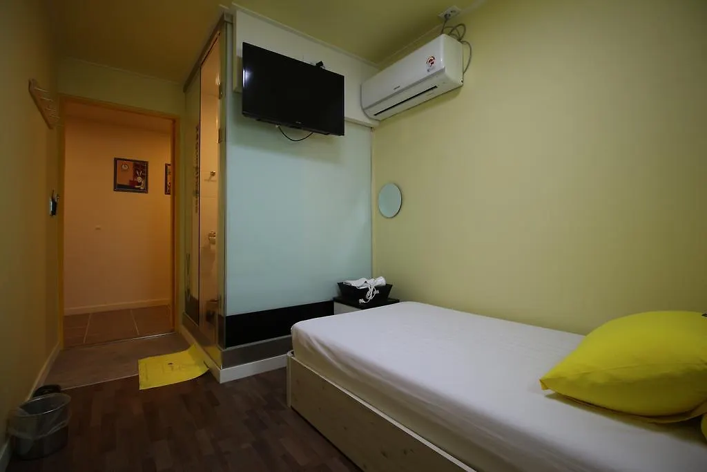 24 Guesthouse Sinchon Avenue Seoul Hostel